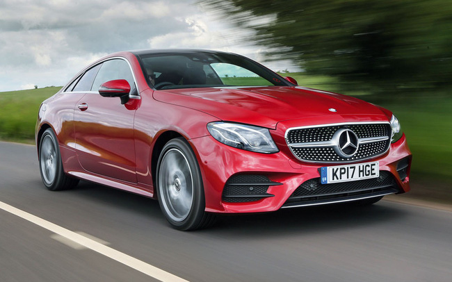 Cổ phiếu doanh nghiệp phân phối Mercedes lớn nhất Việt Nam “lao dốc”, bất chấp tiêu thụ xe đạt kỷ lục Cổ phiếu doanh nghiệp phân phối Mercedes lớn nhất Việt Nam “lao dốc”, bất chấp tiêu thụ xe đạt kỷ lục